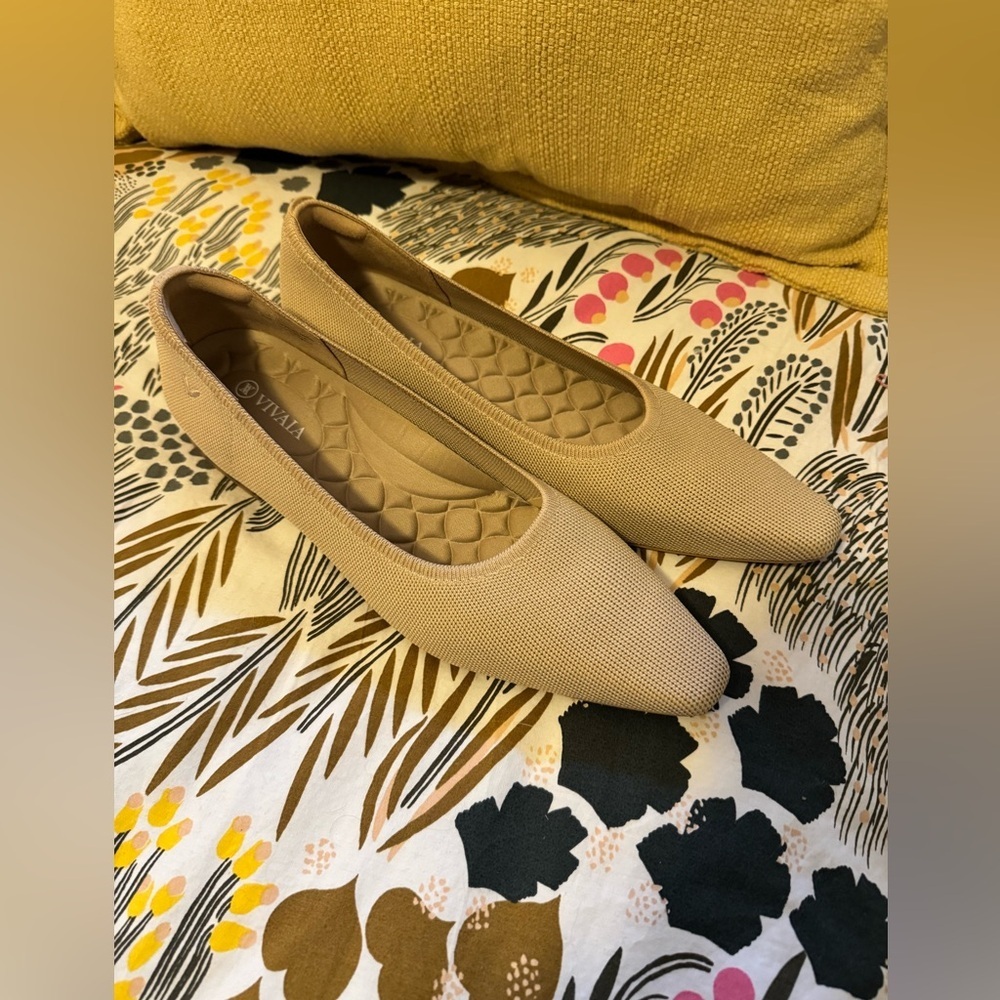 NEW Vivaia Minnie Pro Square Toe Pointed Heels Short Tan Size 42 NWOT - Picture 5 of 10
